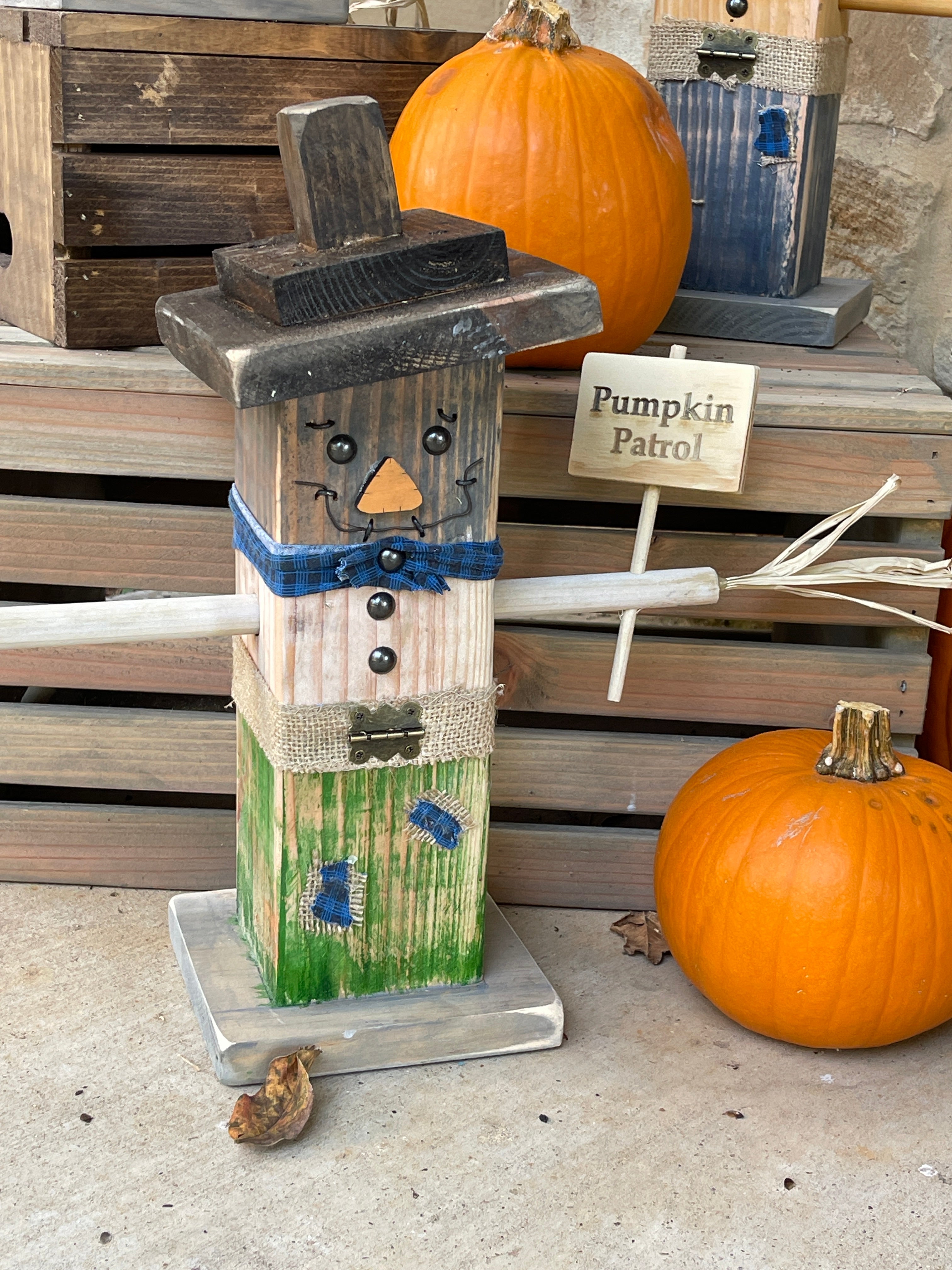 Farmhouse woodworking project – digital scarecrow plans for fall decorating
